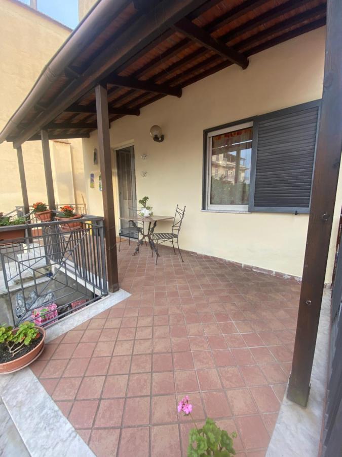 Appartamento In Villa Alle Falde Del Vesuvio Neapel Exterior foto